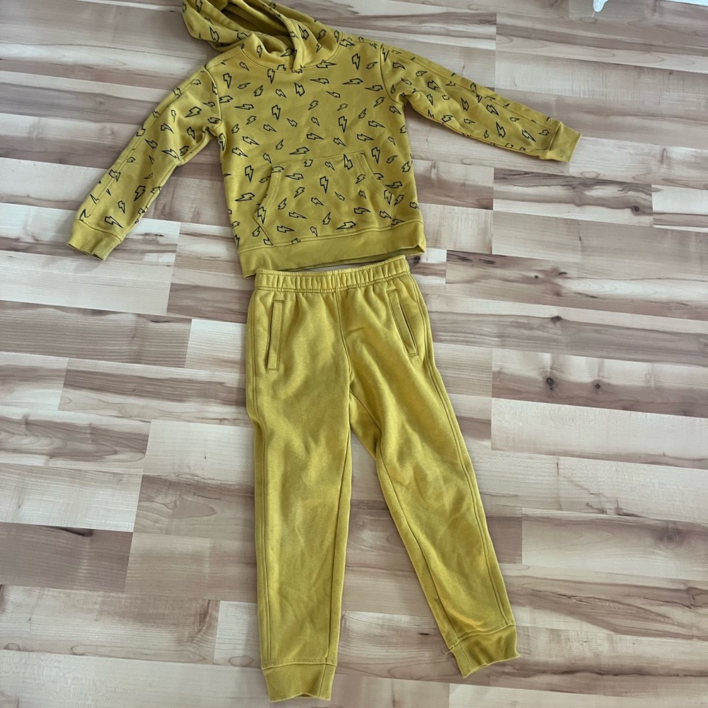 DSG sweatpants set